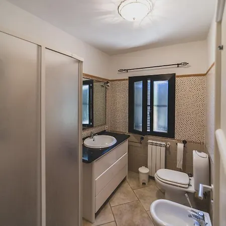 Vila Ronconali *