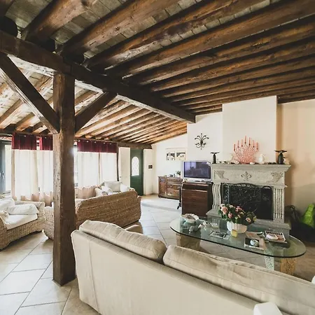 Vila Ronconali