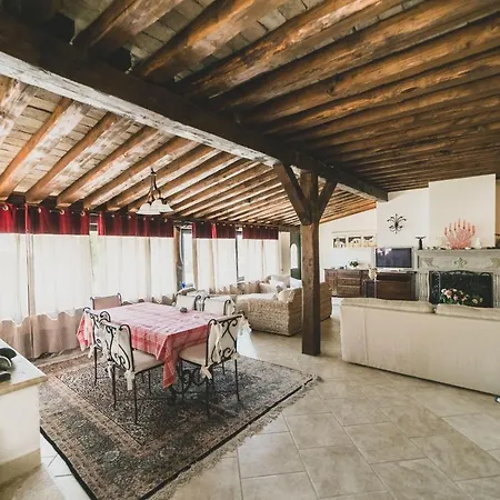 Vila Ronconali